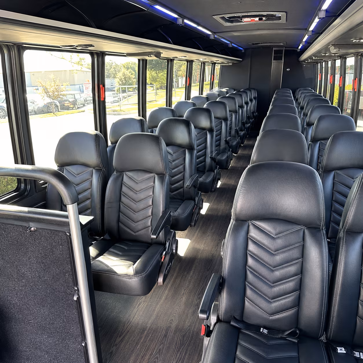 airport transfer buses for olathe wedding guests flying into kci
