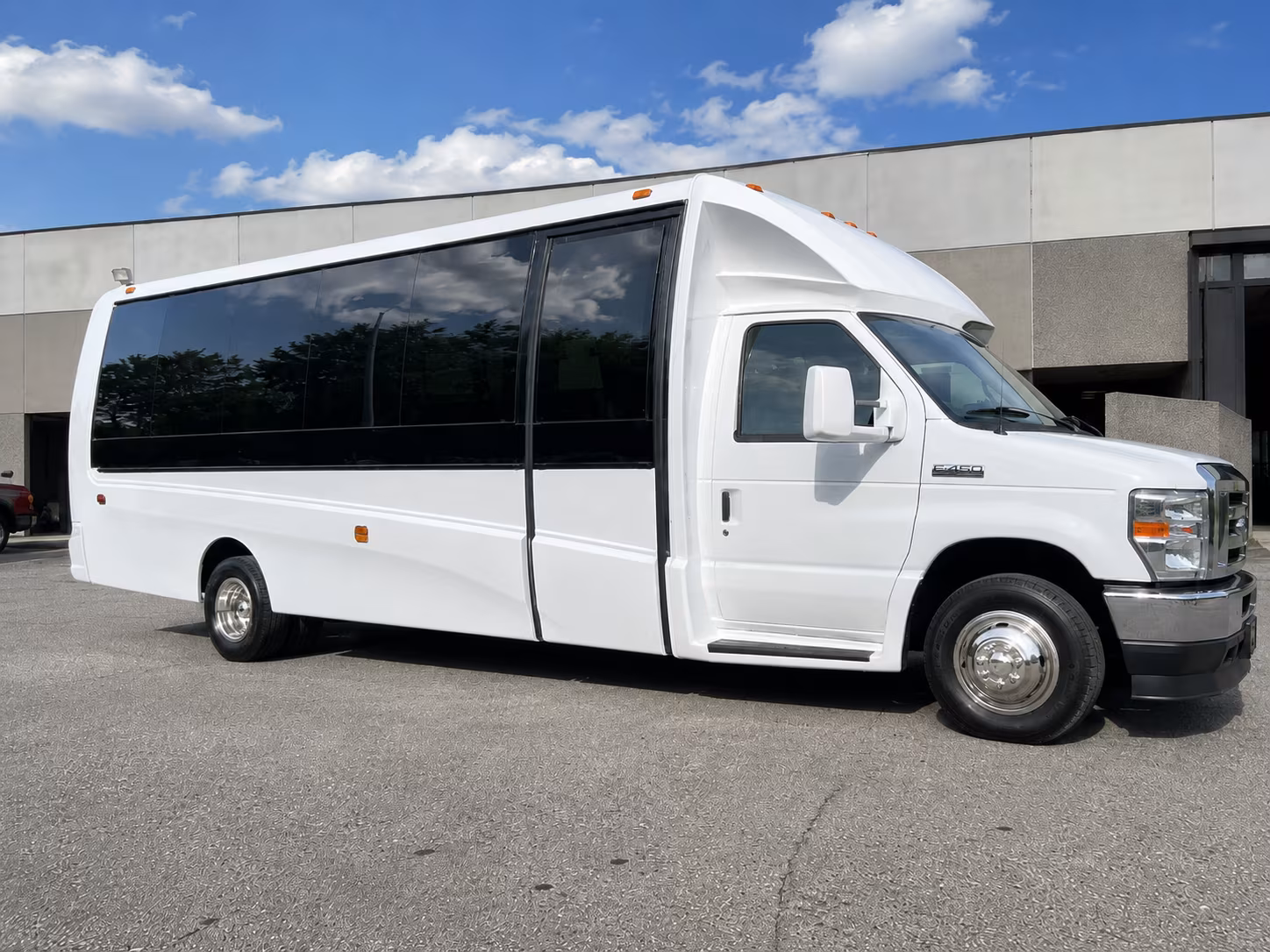 bus rentals for bands performers and touring groups out of olathe