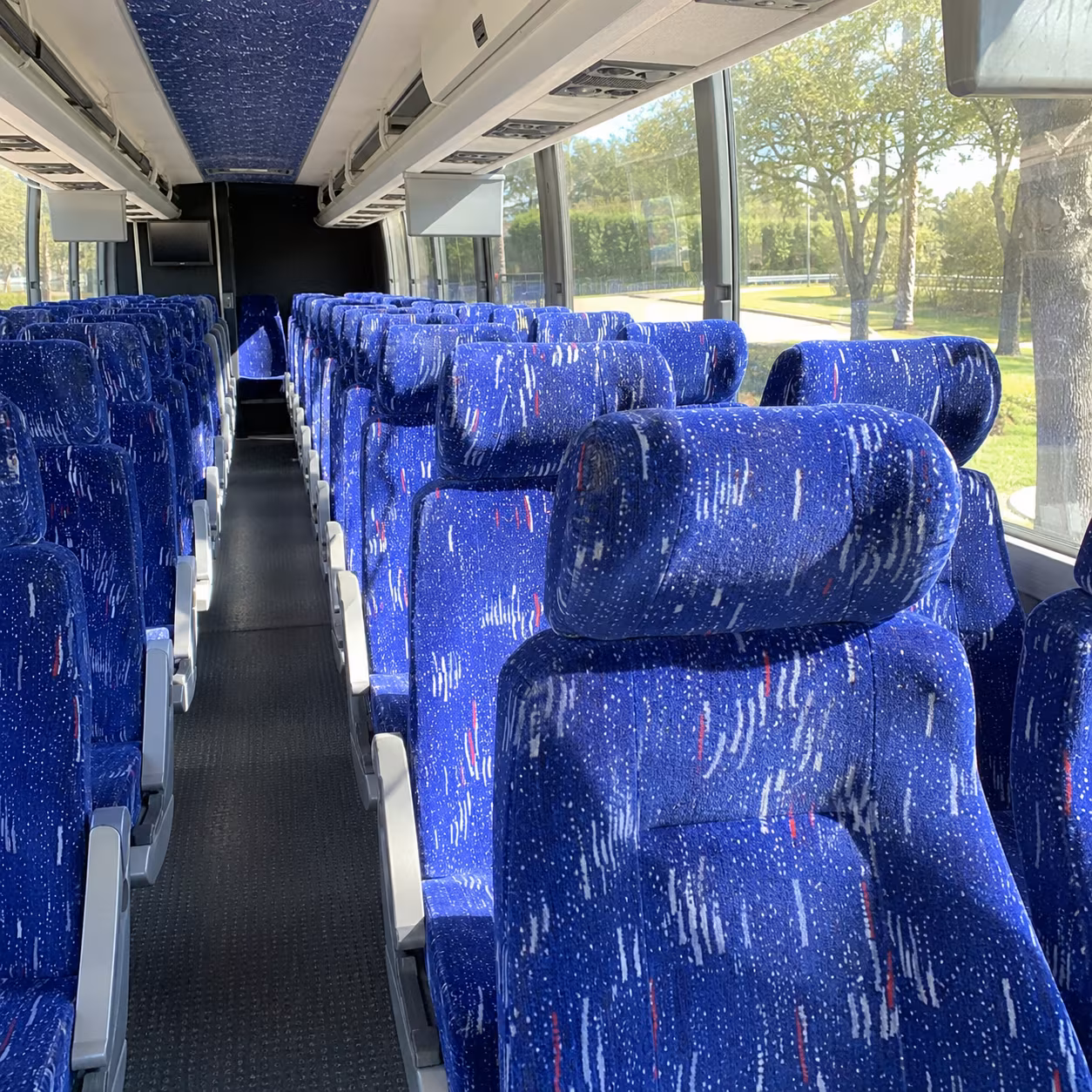 charter buses for olathe school district museum and science trips