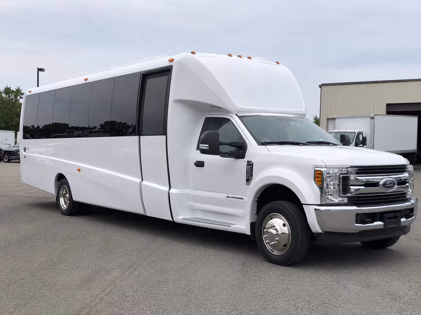 concert and festival buses from olathe to kansas city
