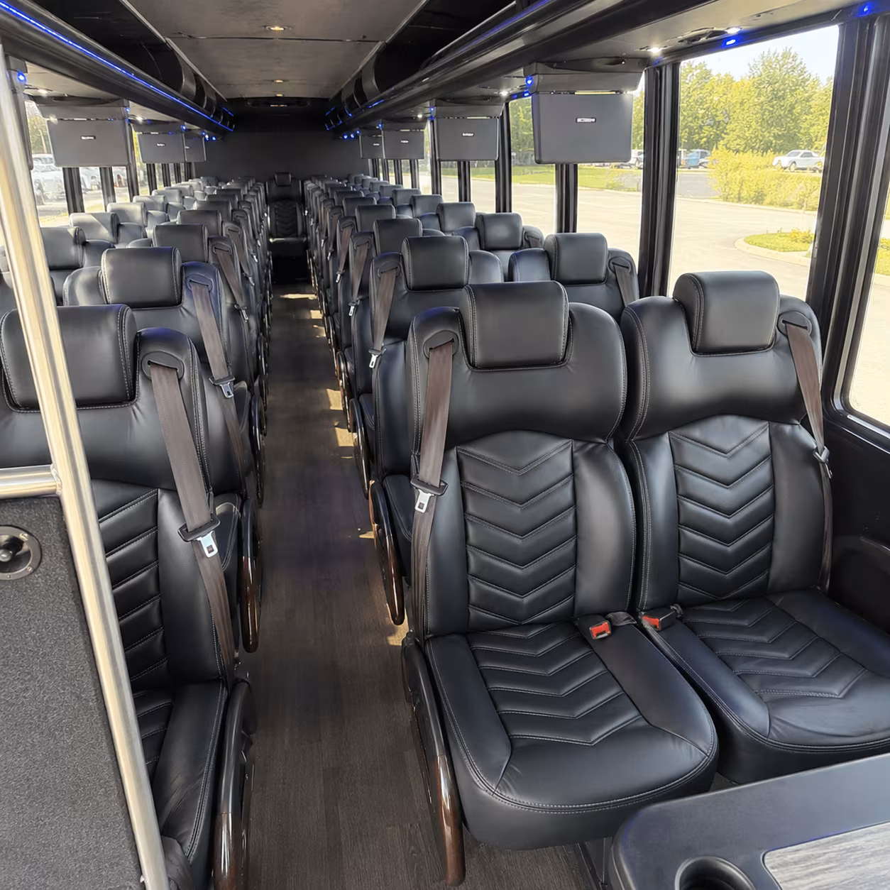 corporate and group wine tour bus rentals in the olathe area