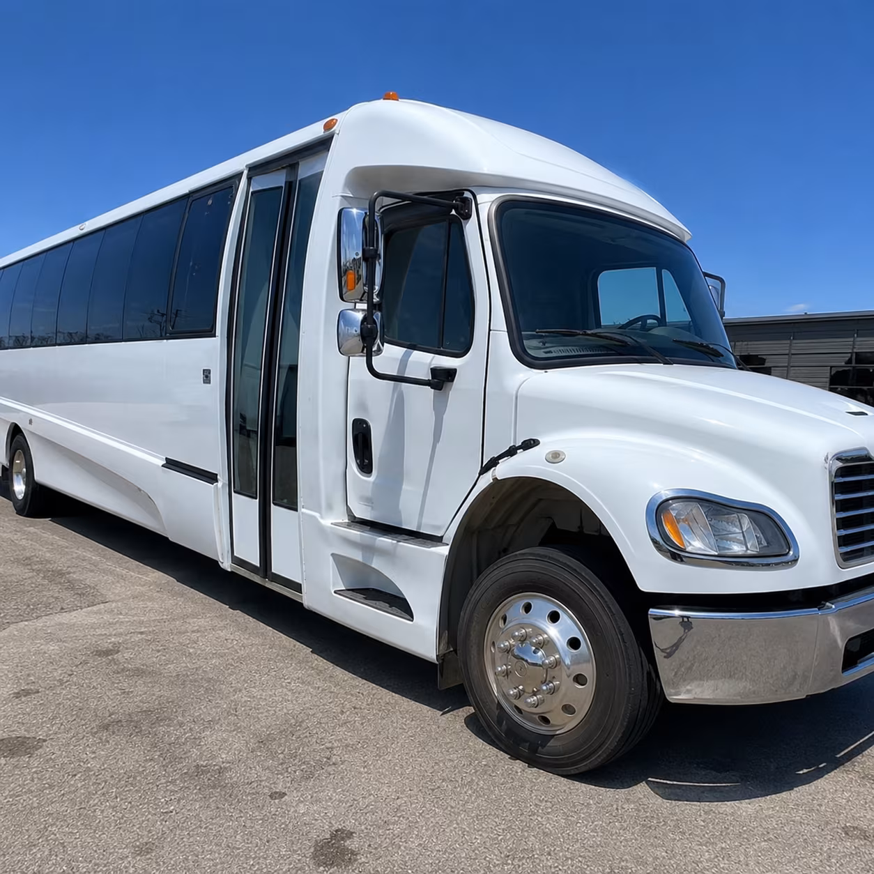 corporate event and conference buses in olathe