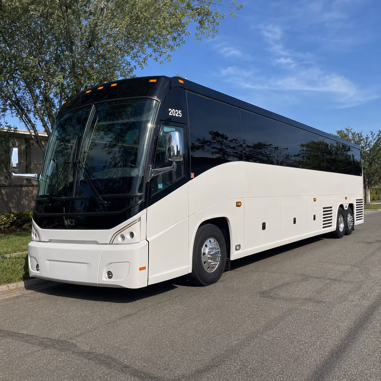 corporate group shuttles between olathe and mci
