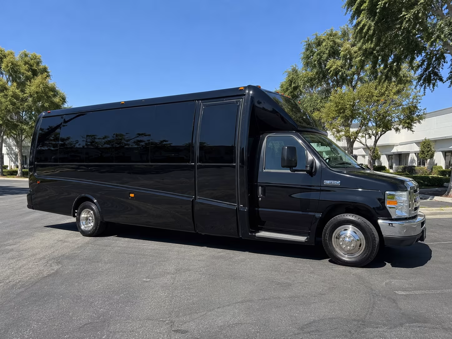 kansas city concert venues olathe party bus rental