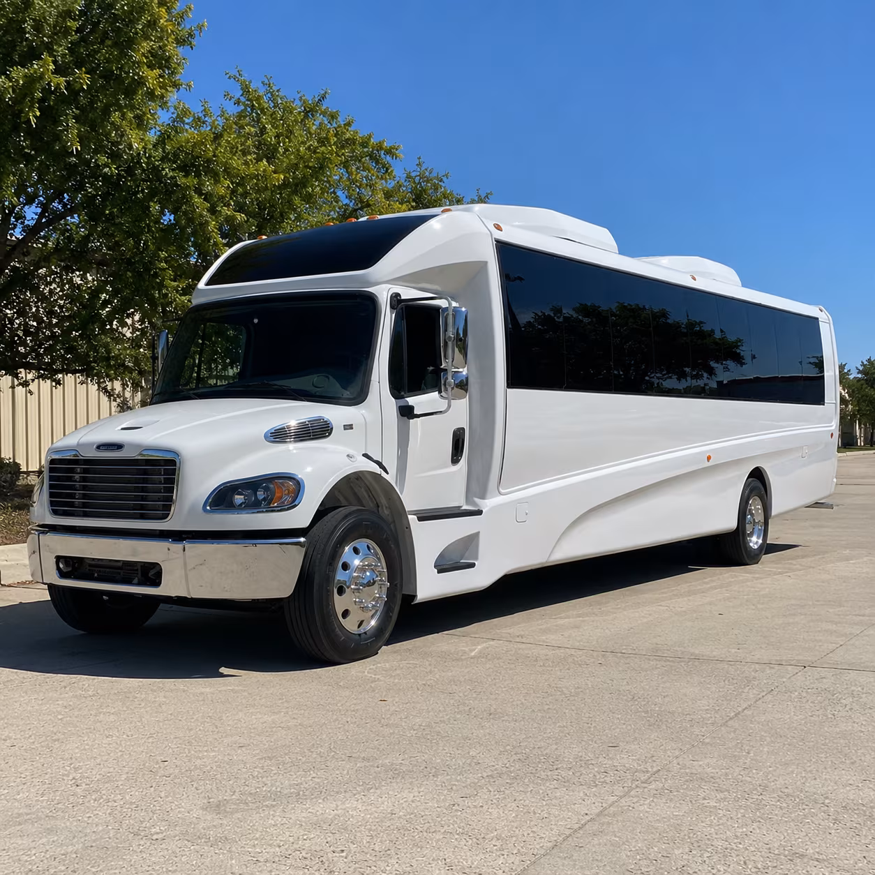 olathe 18 passenger minibus