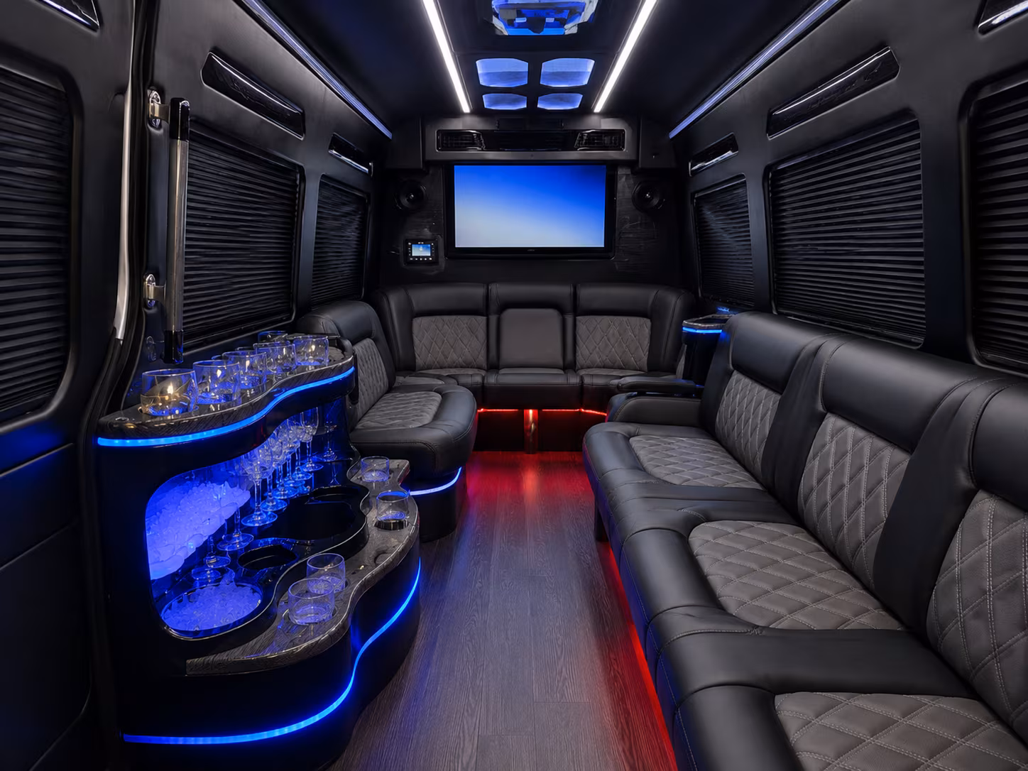 shuttle buses to crossroads kc and live music venues in the arts district